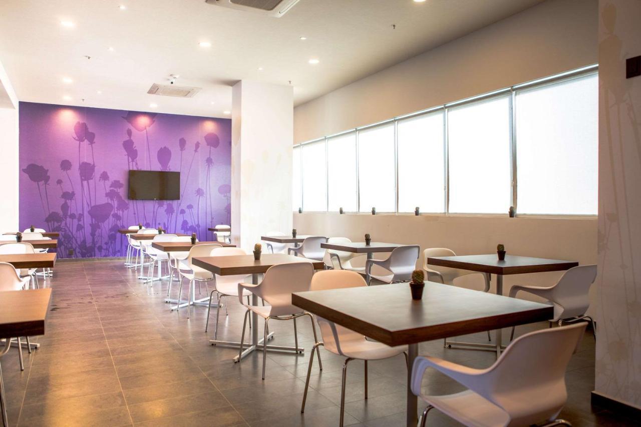 Sleep Inn Guadalajara Galerias ภายนอก รูปภาพ